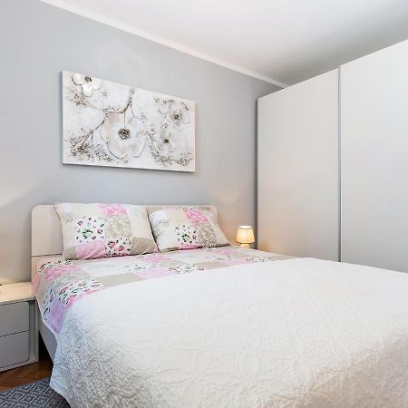 Apartment Manuel Porec Bagian luar foto