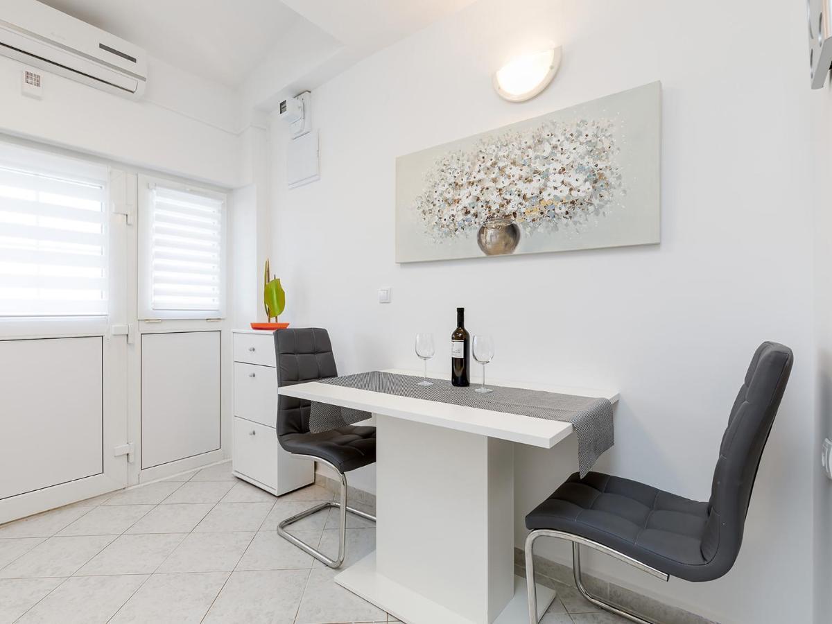 Apartment Manuel Porec Bagian luar foto