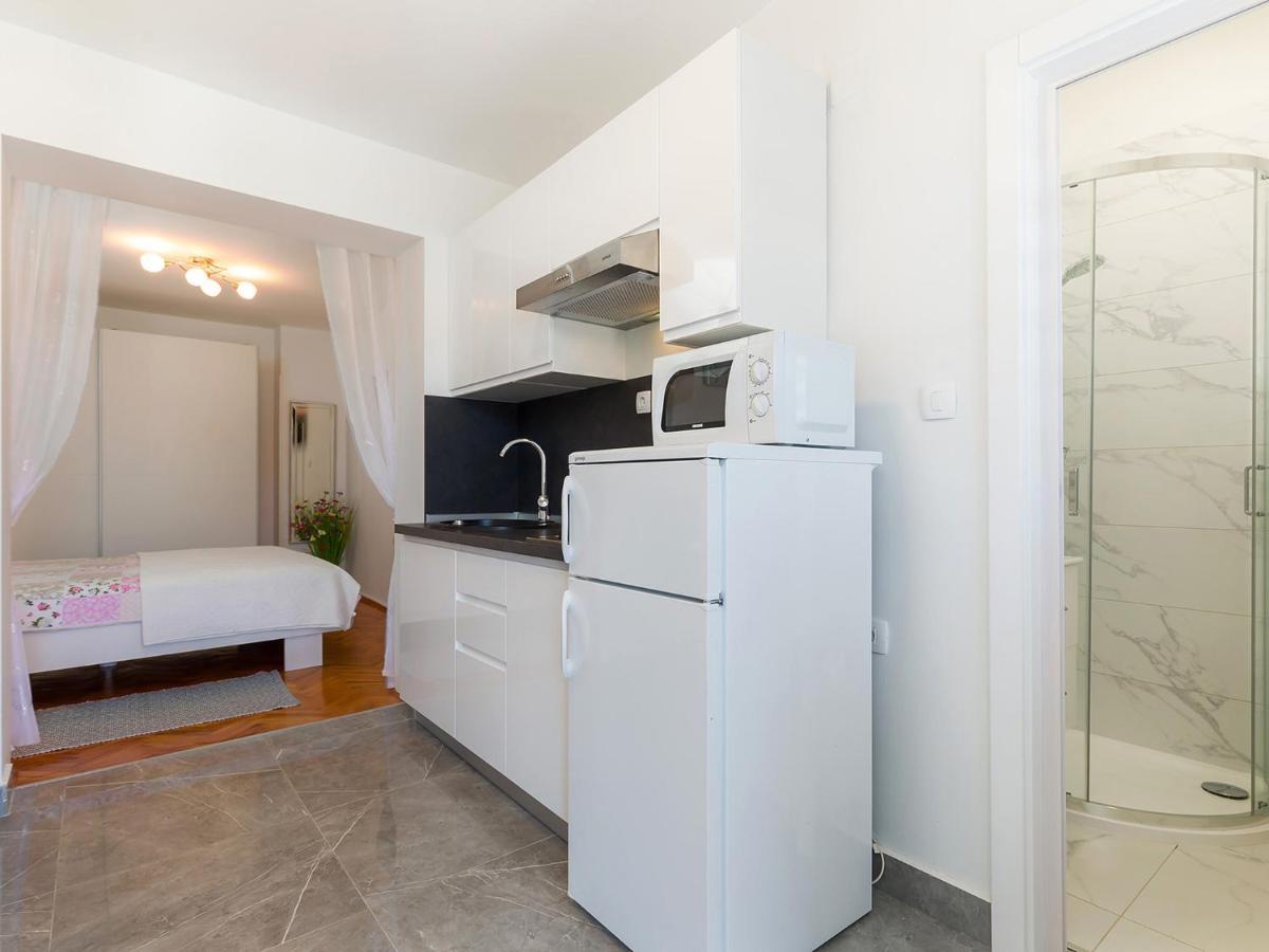 Apartment Manuel Porec Bagian luar foto