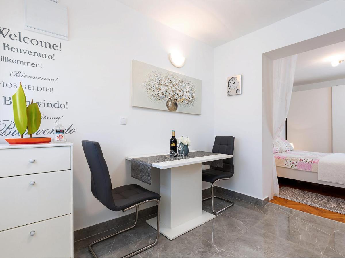 Apartment Manuel Porec Bagian luar foto